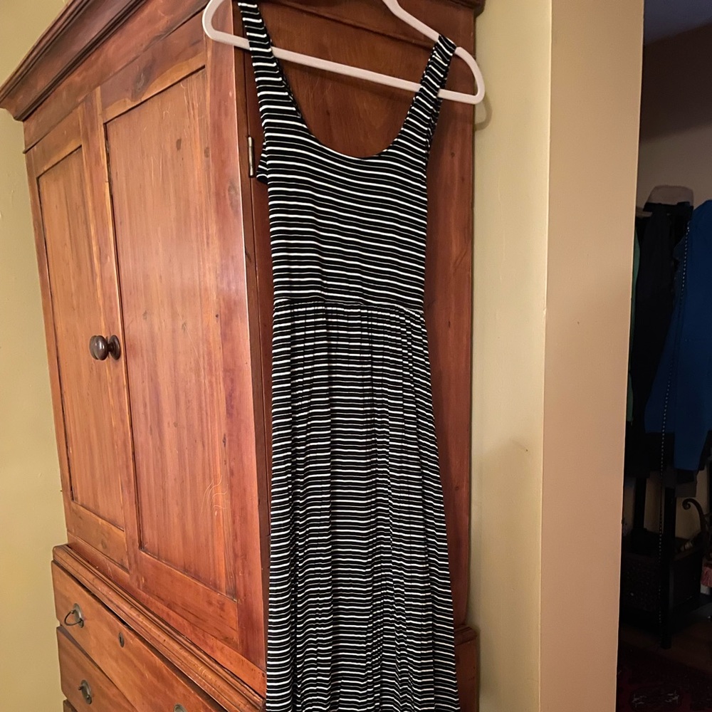 Striped SO Crossback Maxi Dress